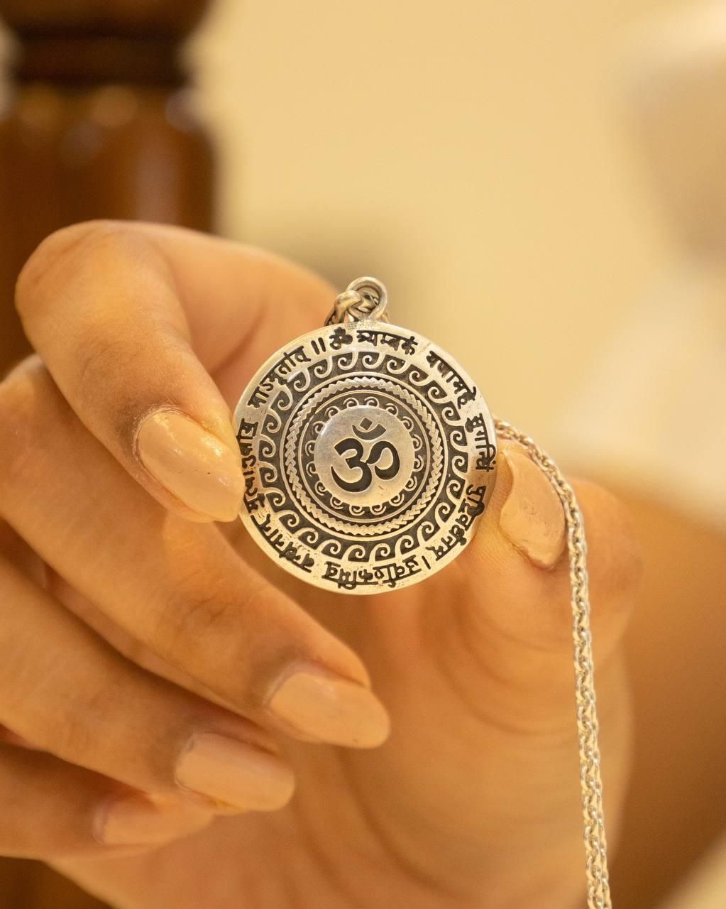 OM Mantra Pendant – Embrace Spiritual Power and Inner Peace